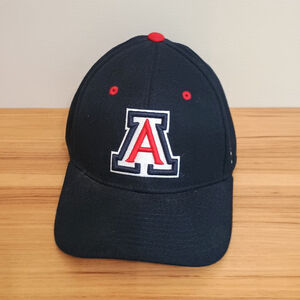 Arizona Wildcats Hat Cap Fitted Size 7-3/8 Blue Red Embroidered NCAA Zephyr